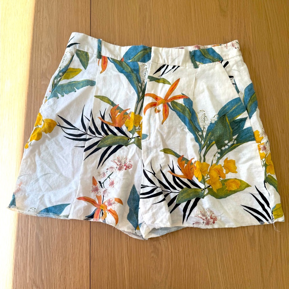 Zara- Floral Print Shorts